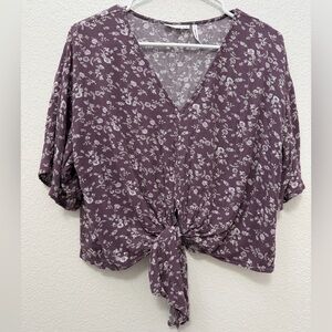 LUQ Flowy Purple Floral Knot-Front Blouse Women’s size medium